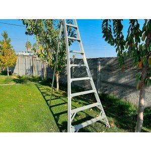 Escalera agrícola IMPOAGRO 9 peldaños - alto 3 m
